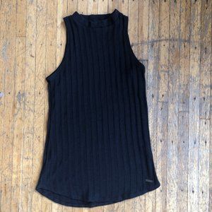 NWOT Mock Neck Sleeveless Ribbed Top